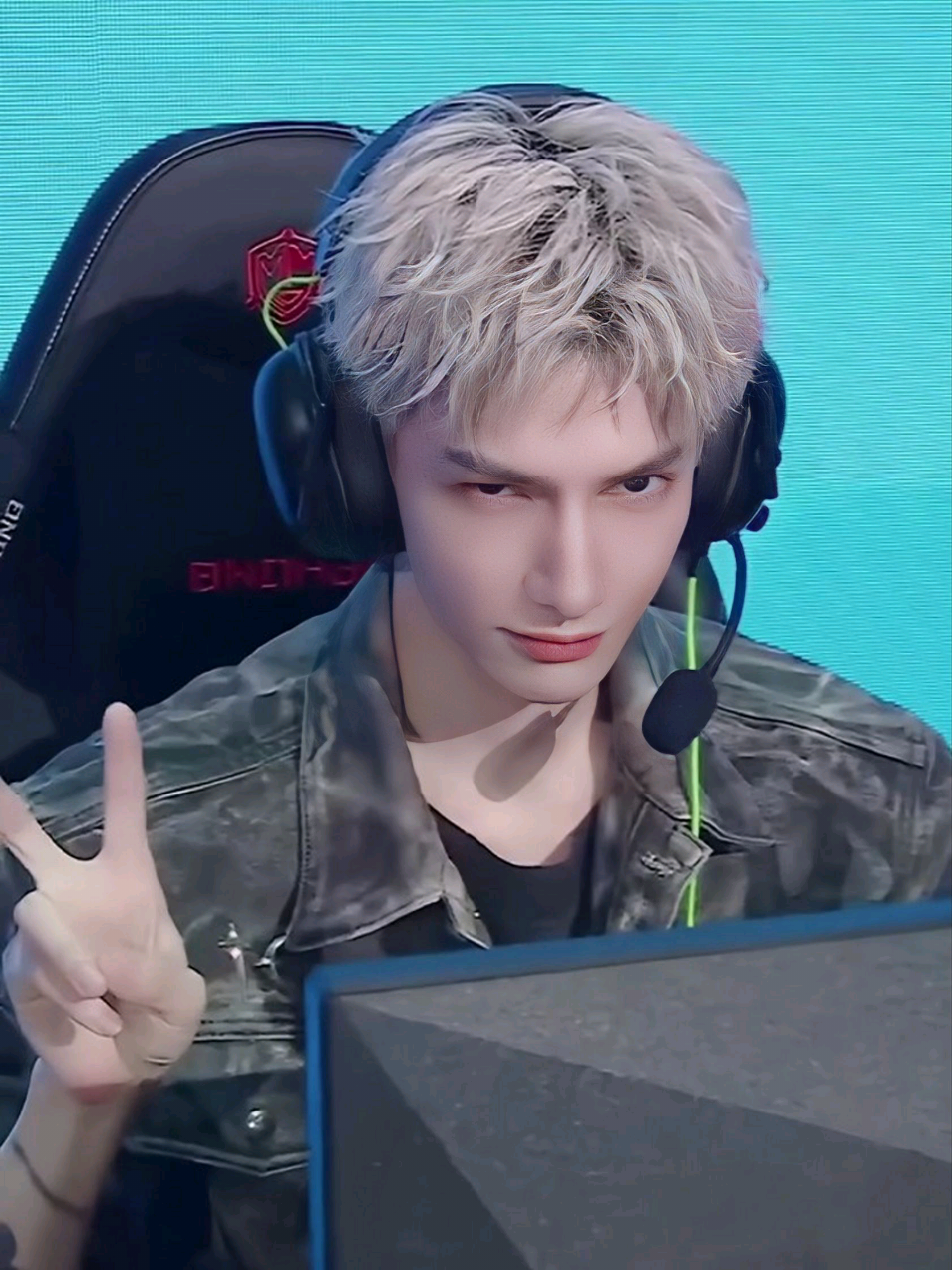 Xixi looks so cute! #2025RongyiCupS2 #luoyunxi #whispersoffate #fyp #fypシ゚ 