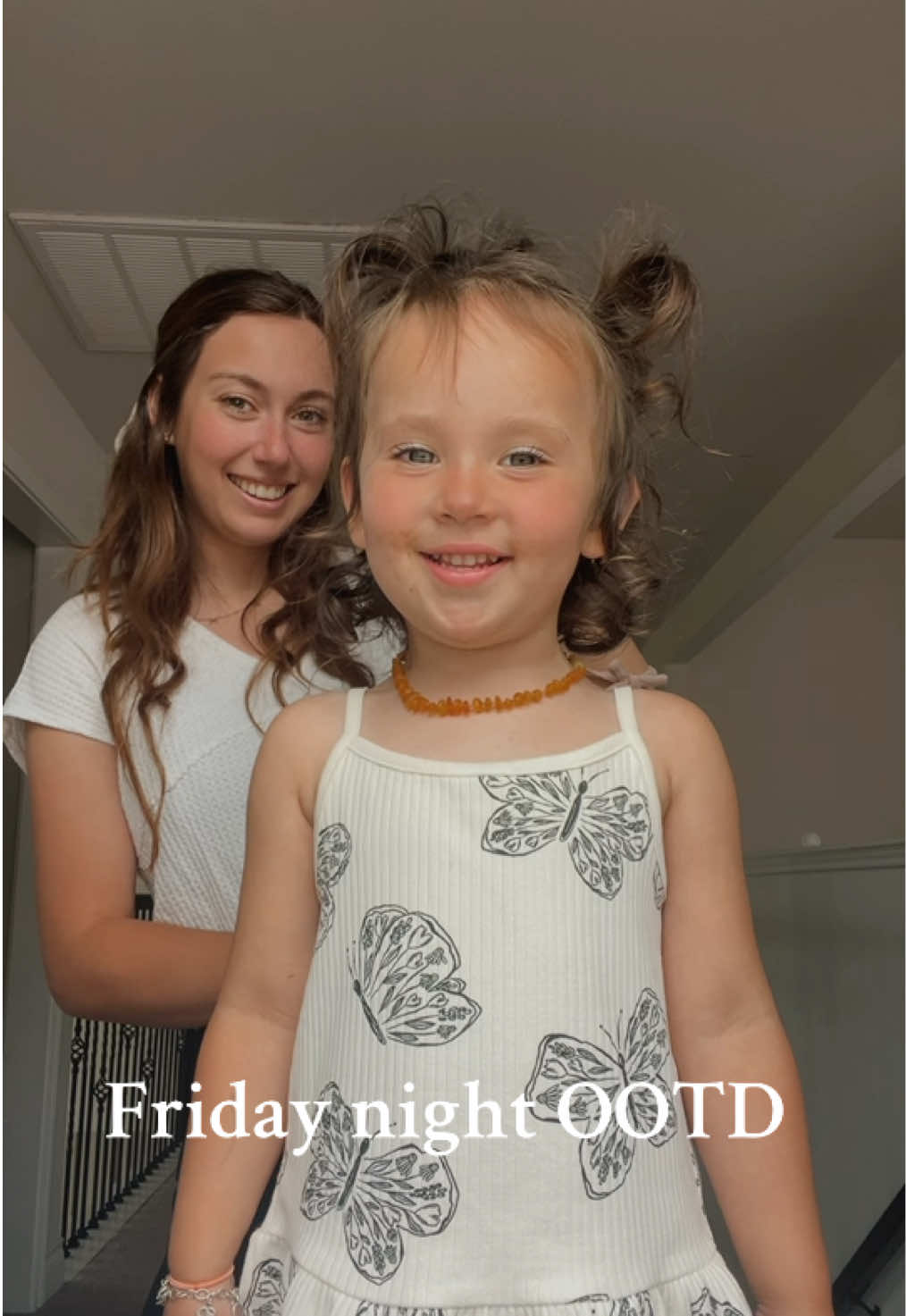 I definitely have two mini influencers on my hands🤭 #OOTD #fitcheck #momtok #girlparty #fyp #toddlersoftiktok #babiesoftiktok #mamasmini #toddlerfashion 