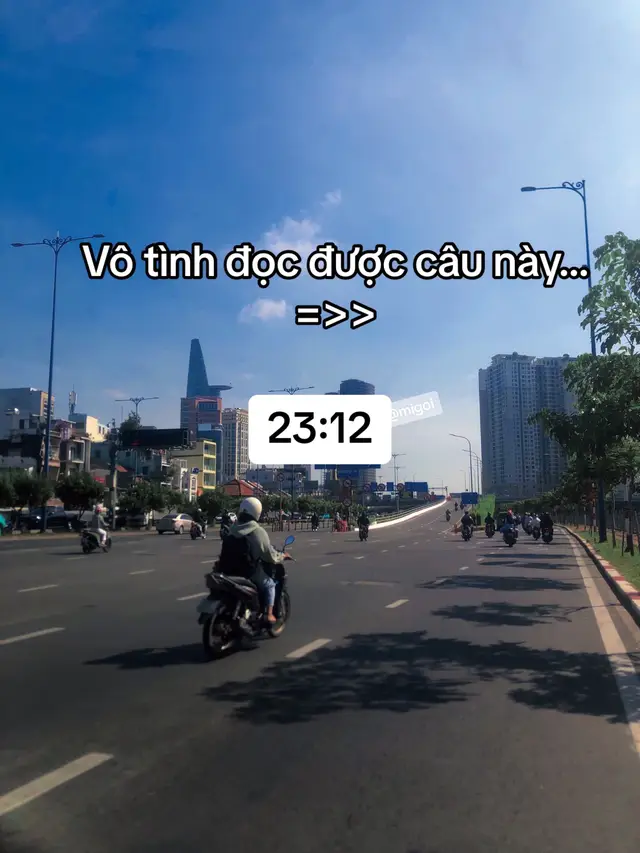 #cap #captions #tâmtrạng #tâm_trạng_buồn #buồn💔💔 #suynghitrongtoi #suynghitrongtoi #lênxuhướng #cố_gắng #motminh #suyngam #đờisống #mộtchútbuồn #caption #gkp99 #tinhcam 