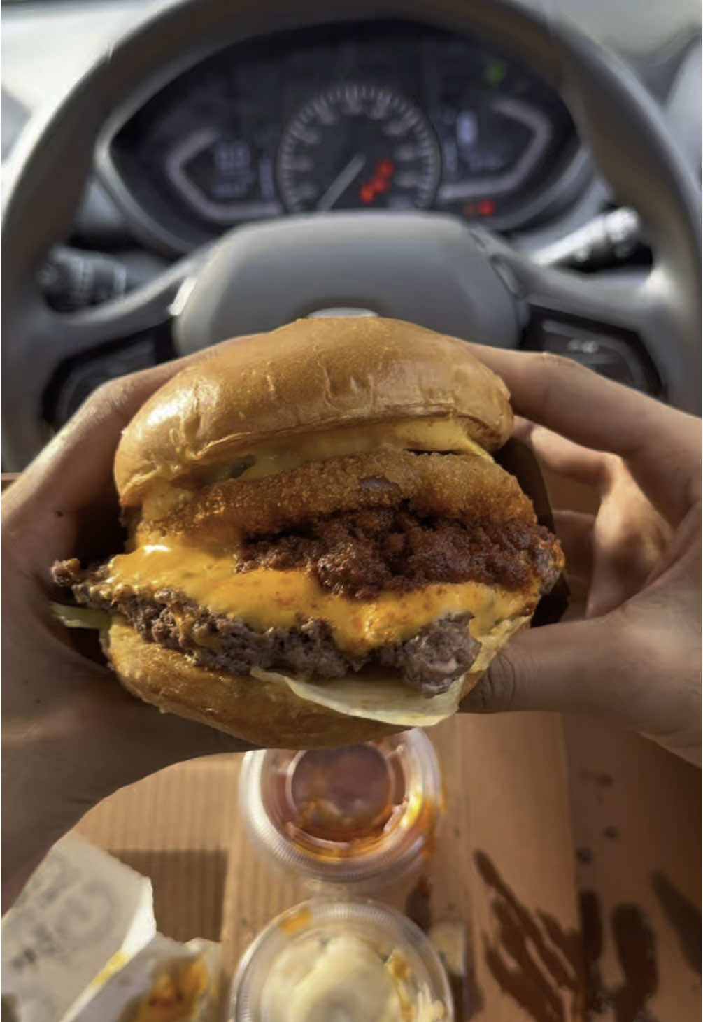 @BurgerO’Clock 🤩👌🏻#yumstokes #asmr #burgeroclock 