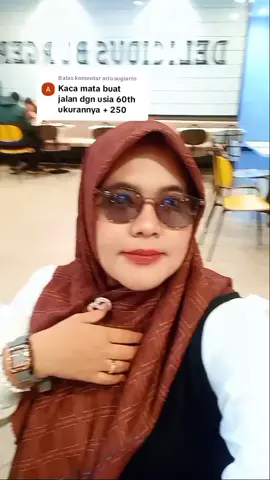 Membalas @ario.sugiartoKacamata Baca Dan Jalan Viral #kacamata #kacamatakeren #kacamatabaca #kacamataplus #Kacamatabacaautofokus #kacamatabacadanjalan #kacamataphotocromic #videoviralitiktok 