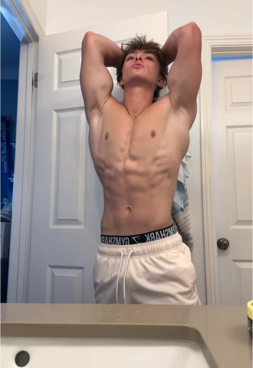 pool time #gym #gymmotivation #GymTok #muscles #biceps #17 
