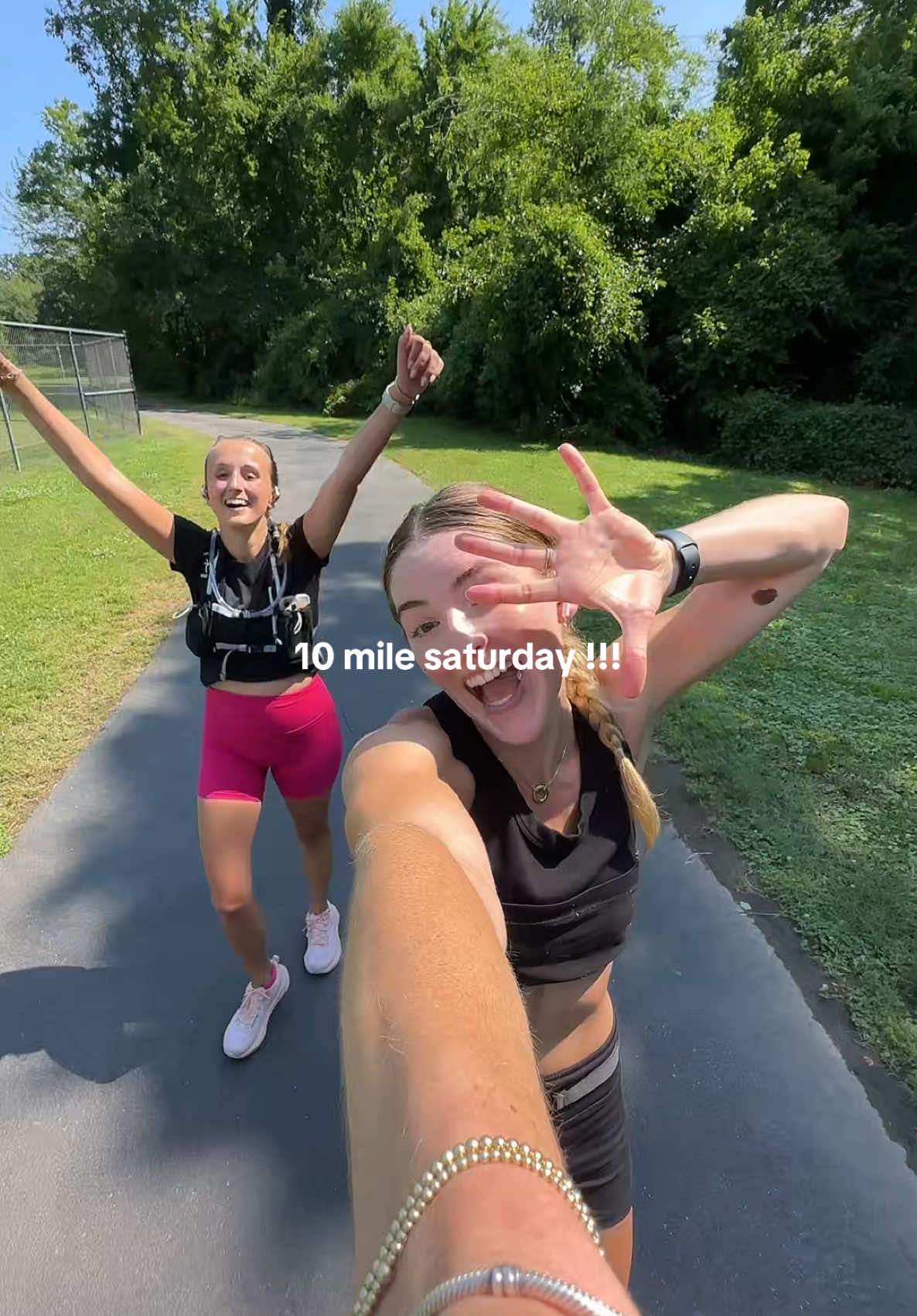 that was fun @LAUREN 🫶🏼 in the market for a new running shoe drop your recs !!! #brunotheboxer #boxer #dogsoftiktok #dog #Summer #coffee #beach #run #Running #friends #weather #10 