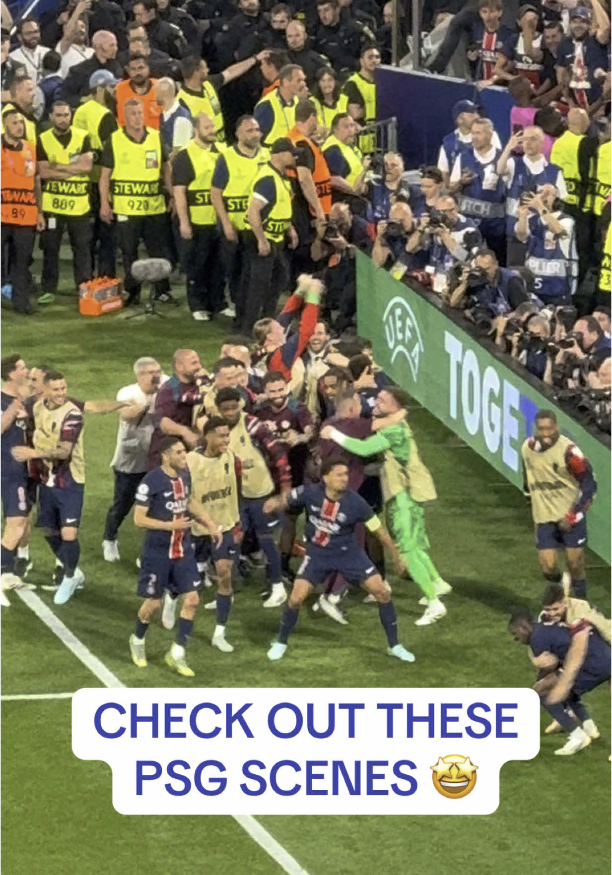 PSG cruising to their first ever Champions League title 🏆 #PSG #Paris #UCLFinal #UCL 