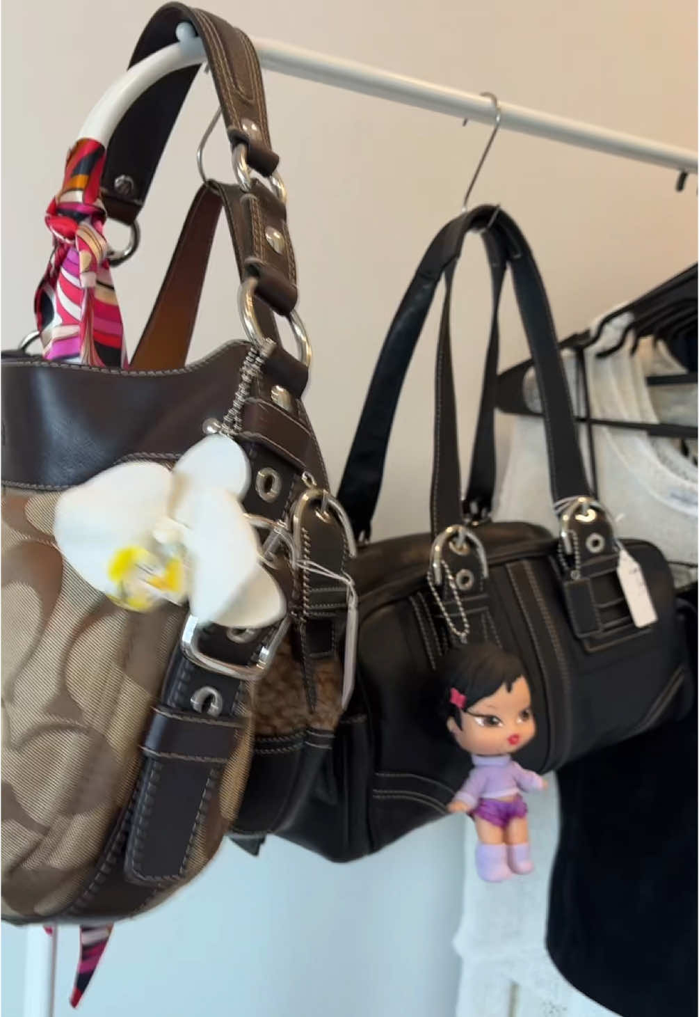 First pop up tomorrow can’t wait come find everything you need 💕 #Coach #coachunboxing #coquette #whatsinmybag #pursetok #bratz #rarecoach #fyp #hotsummer #rarecoachbag #miamimarkets #coachtok 