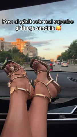 ADOR 🦋 #fyp #fun #vibes #shoestyle #heelslove 