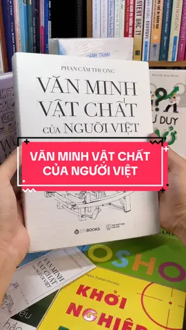 “Văn Minh Vật Chất Của Người Việt” – Hé mở kho báu văn hóa ngàn đời trong từng nếp sống, từng vật dụng của cha ông ta! Bạn có bao giờ tò mò: Tổ tiên ta ăn gì, mặc gì, ở như thế nào? Làm sao từ tre, nứa, đất, đá… người Việt xưa có thể tạo nên cả một nền văn minh bền bỉ và đặc sắc? Cuốn sách “Văn Minh Vật Chất Của Người Việt” của học giả Phan Cẩm Thượng là một hành trình sống động kèm hình ảnh minh hoạ rõ nét đi sâu vào ăn – mặc – ở – đi lại – sản xuất và cả tinh thần sáng tạo bậc thầy của người Việt xưa. Không chỉ là khảo cứu học thuật, đây còn là bản giao hưởng đầy cảm xúc về bản sắc dân tộc, khơi gợi lòng tự hào và hiểu biết sâu sắc về cội nguồn. Nếu bạn yêu văn hóa, thích tìm về bản sắc, hoặc muốn hiểu “người Việt là ai, từ đâu đến” – cuốn sách này là không thể thiếu!#tiemsachbinhyen #BookTok #sachhay #sách #reading #vanminhvatchatcuanguoiviet 