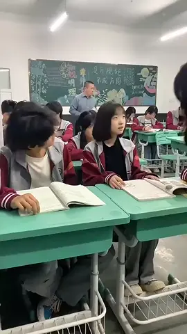Prank diPeluk cowok. #fyp #foryou #foryoupage #prank #pranks #prankvideo #prankvideos #prankster #funny #funnyvideo #funnyvideos #funnymoments #funnytiktok #antonioarsy 