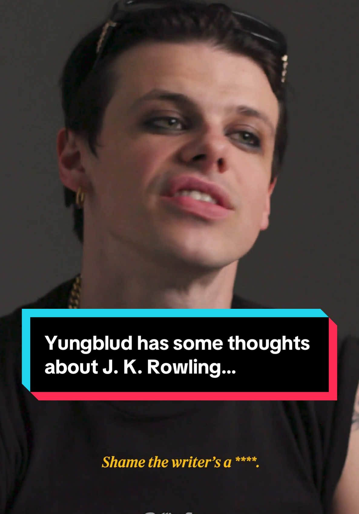 @yungblud talks about liking #HarryPotter and has some thoughts about #jkrowling #yungblud #yungbludarmy #yungbludfan #yungbludedit #yungbludtok #yungblud🖤 #yungbludconcert #yungbludedits #rock #rockstar #rockconcert #concert #fyp #fypシ #foryou 