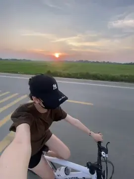 Thể dục thể thao đạp xe gì chưa các người đẹp 🤣 #xh #trending #quetoi 