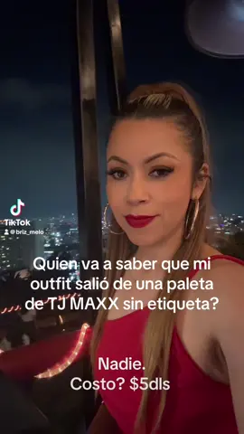 Fake rich girl over here hay que saber como cuando y donde amigas. Let’s fake it till we make it 😉#melo_pallets #wendyortiz 