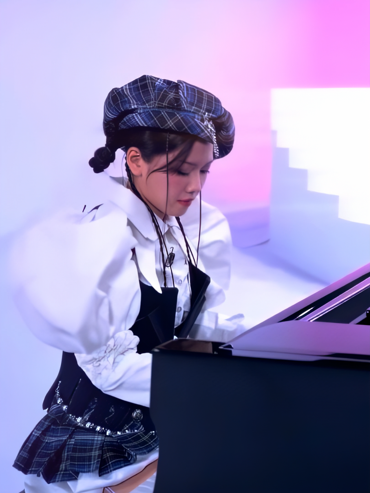 Hóng màn trình diễn của Yeolan với cây đàn Piano của cổ #Yeolan #emxinhsayhi #minttoo #xyzbca