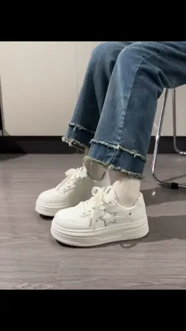 Giày trắng basic nhưng siu dễ phối đồ 😻 #reviewgiay #reviewgiaydepgiare #giaysneaker #giaythethao #xh #goclamdep #xinhdepmoingay #reviewfashion #fashiontrend #LearnOnTikTok #back2school #giày #reviewlamdep #shoes #reviewthoitrang #style #notafashion 