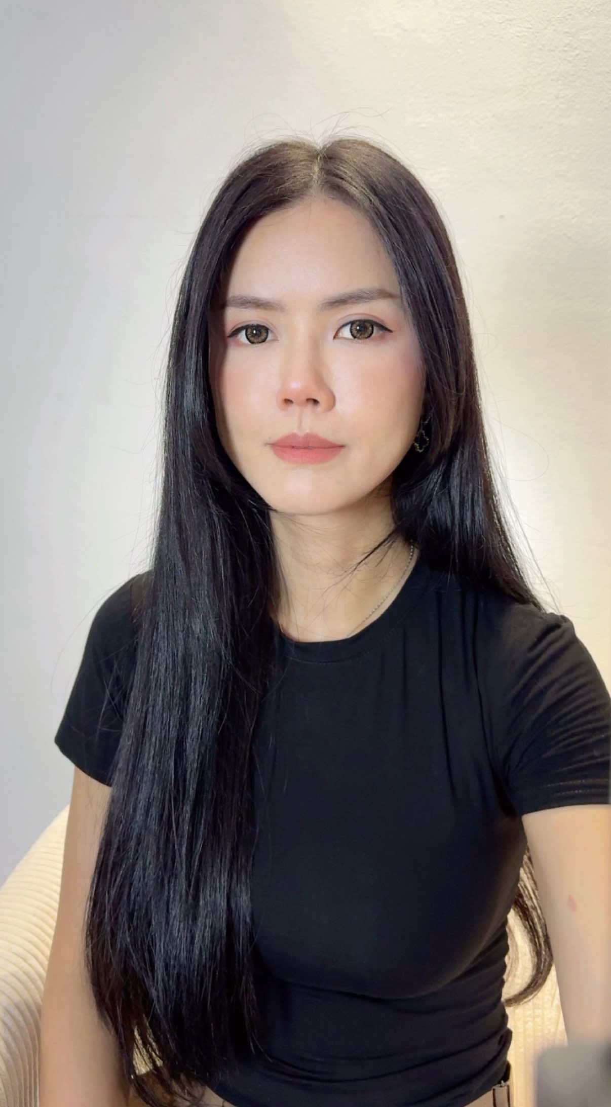 Ada yang tau Castor Oil??? Aku pernah liat video ada istri dokter yang mengijinkan istrinya pakai castor oil untuk skincare-an. Saking penasaran aku cobain dong, bener hasilnya juara. #skincare 
