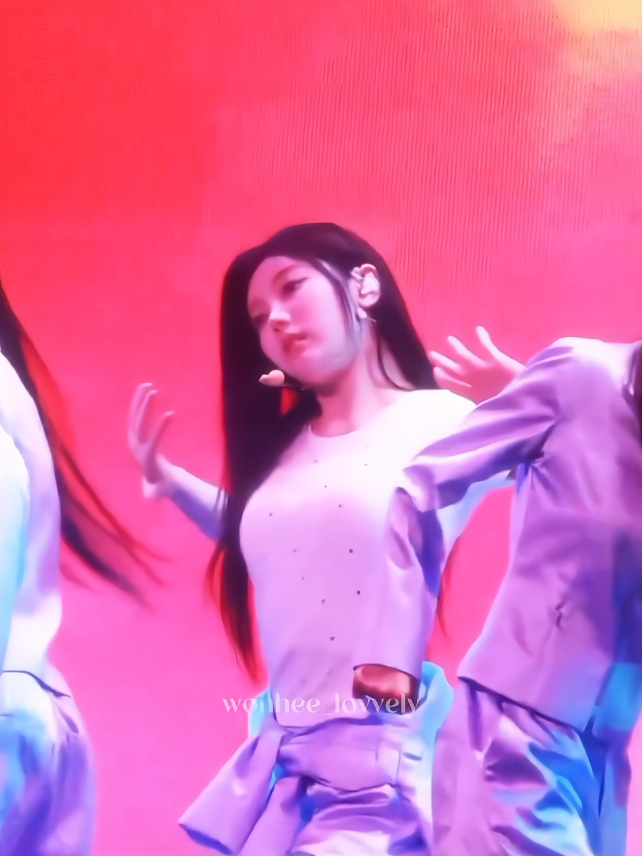 This DIVA has been in action 🔥🔥💥💥 ( cr. WONHEE_LIT on X )  ~ ~ #wonhee #illit #wonheeedit #4u #원희 #이원희 #fyp #foryou #gllit #hybelabels #korea🇰🇷 #idolkpop #leewonhee #illit_wonhee @ILLIT 