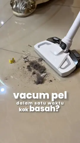 Membalas @mr.jack yang namanya pel pasti basah, kalau kamu gamau basah bisa di copot kepala pelnya dan jadi cuma vacum saja. jd fleksibel banget tergantung kebutuhan kamu. bahkan bisa juga untuk vacum kasur dengan kepala brush buat permukaan kain #vacuumcleaner #vacuum #vacuumhanriver #hanriver #vacumpenyedotdebu #vacummop 