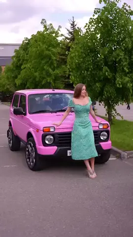 #artistsoftiktok #TikTokLearningCampaign  Lada love jump with girl#girlpower #girls #Tesla #car #foryou #tiktok 