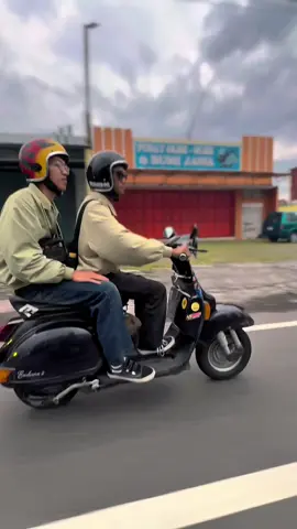 #vespa #vespaklasik #vespaindonesia #vespaexclusive2 #modsmayday 