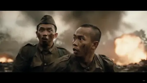 Aisia 🤭 #faktaunik #videoviral #videoai #ai #googleveo3 #googlegeminiai #worldwar #soldier #videolucu #humor 