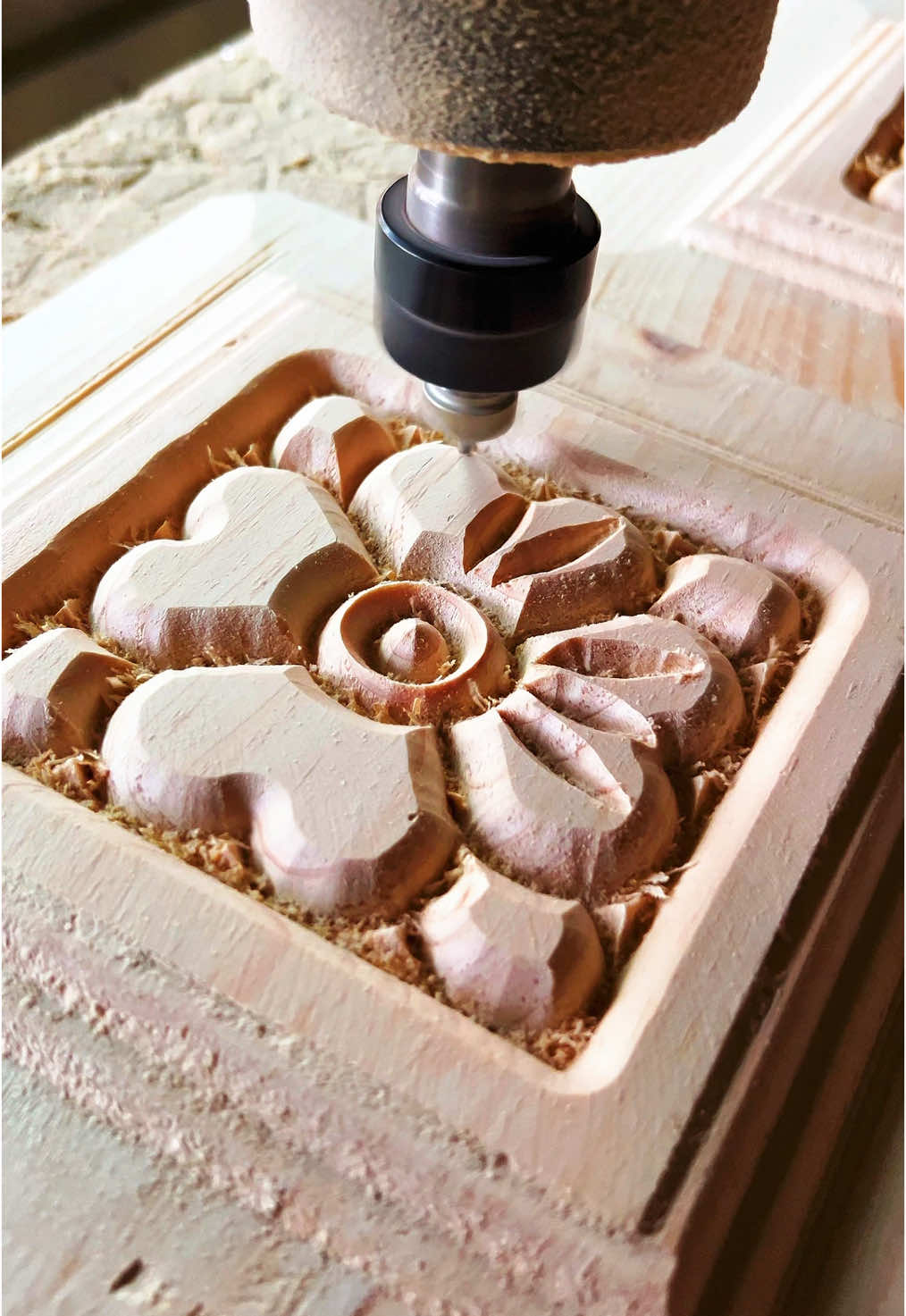 Not just woodwork—this is mechanical artistry. The CNC router dances over the surface, turning raw wood into a stunning 2.5D piece. Every motion is calculated, every result satisfying. Watch how powerful precision meets peaceful creativity. #SatisfyingWoodwork