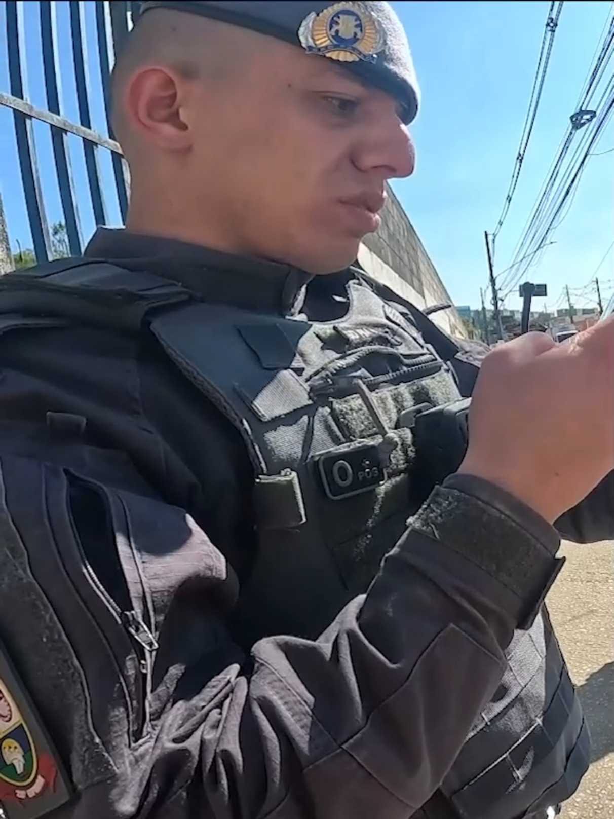 Parei no semafáro e carro bate em mim e ainda quer que eu pague... Pode isso ? (parte 2)