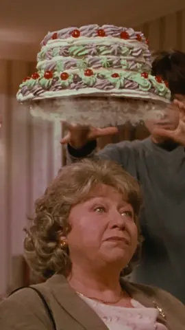 the moment dobby spotted that cake i knew it was over #harrypotter #dobby #movierecommendations