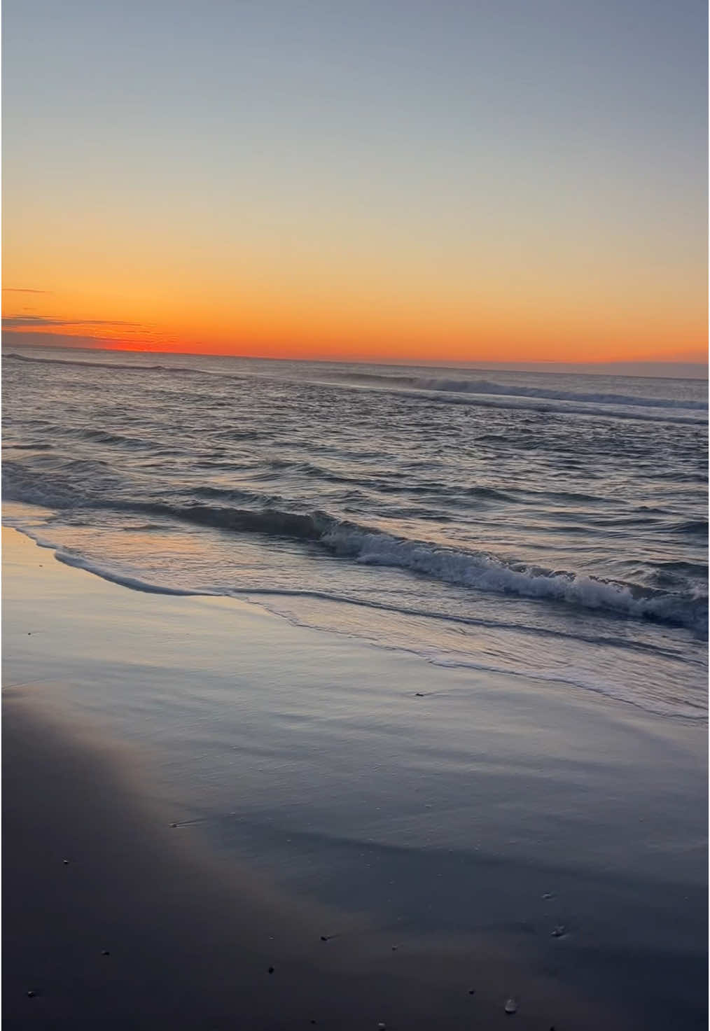 V+S 💋 #fy #v #s #lovers #foryoupage #real #goviral #sunrise #LES #waves #ocean 