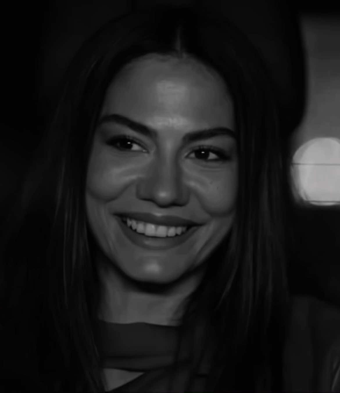 sen varsın❤️#eşrefrüya #demetozdemir #çağatayulusoy #Love 