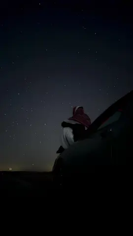 ‎بزانن هه‌موو فه‌زڵ و خێر و خۆشه‌یه‌كان به‌دوعاكردن دێن تا به‌رده‌وام بیت له‌ دوعاكردن و پاڕانه‌وه‌ بۆیه‌ بێ توانا و بێ تاقت مه‌بن له‌ دوعاكردن ئه‌گه‌ر چی وه‌ڵامیش دواكه‌وێت یه‌قینتان به‌ الله‌ تعالی هه‌بێت و گومانی باشی پێ به‌رن چونكه‌ الله‌ تعالی بیه‌وێ نیعمه‌ته‌كانی له‌ به‌نده‌كانی بگرێته‌وه‌ ئه‌وا له‌ دوعاكردن دووری ده‌خاته‌وه‌.. ‎وه‌ دڵنیابن له‌ دوعاكردن هیچ كاتێك بێ به‌رهه‌م نابن یا ئه‌وه‌تا راستوخۆ وه‌ڵام ئه‌درێته‌وه‌ یا بای دوعاكه‌ الله‌ تعالی به‌ڵاو موصیبه‌تت له‌سه‌ر كه‌م ده‌كاته‌وه‌ یان له‌ به‌هه‌شتدا پاداشته‌كه‌ی وه‌رده‌گریت كه‌ ئه‌مه‌یان له‌ هه‌موویان باشتره‌ بۆ به‌نده‌ چونكه‌ كاتێك به‌رهه‌می دوعا وه‌ڵام نه‌دراوه‌كانی ده‌بینێت له‌ قیامه‌تدا خۆزگه‌ ئه‌خوازێت كه‌ هیچ دوعایه‌كی قه‌بووڵ نه‌كرایه‌ له‌ دوونیادا له‌به‌ر زۆری پاداشته‌ی دوعا وه‌ڵام نه‌دراوه‌كانی.. #دەجالەڪان_فێڵتان_لێ_نەڪەن #اهل_السنة_والجماعة #زۆرینە_بوون؛ #دوعا 