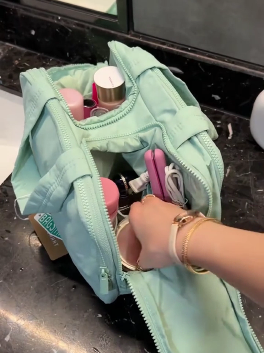 Every Girl Need This Makeup Bag link in bio #foryou #useful #tiktokmademebuyit #shopping #amazonfinds #fashion #style #Summer #tiktokshop #online #goodthings #aliexpress #fyp 