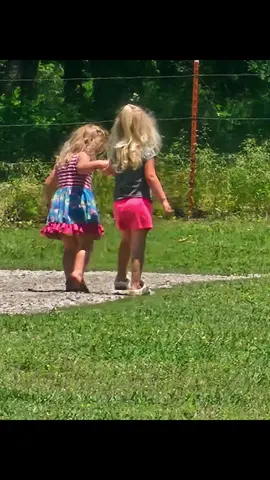 real wild ones at the Cherrys eieiofarm #countrygirl #countrylife #sheepoftiktok #miniature #kidstiktok #funnyvideos 