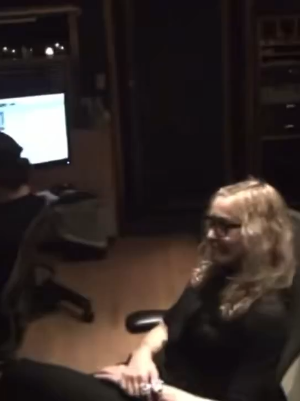that time when @madonna asked @nickiminaj to write and record her verse on the spot while they were in the studio together. No time to edit the verse. No ghostwriters. Just pure talent and hard work #4u #xyzabc #fyppppppppppppppppppppppp #nickiminaj #madonnaqueenofpop 