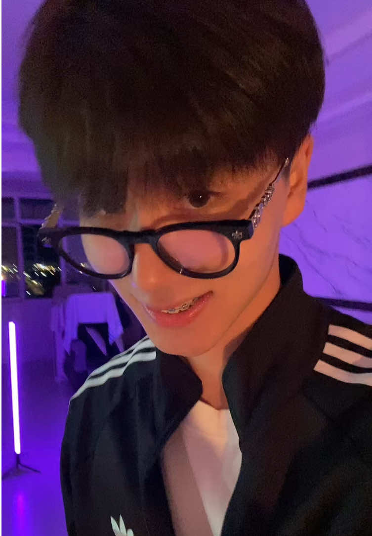 我是中国人🤙🏻 inst: elikkuu 