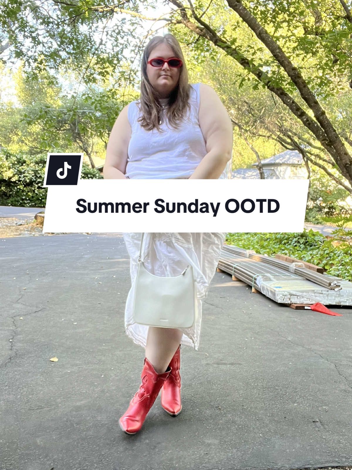 Just a casual Sunday OOTD… it’s the first sweltering Sunday of they year and thus I did not get to the farmers market…. But I did get the joyful moments of a Ferrari podium today, so obviously the red sunnies and boots worked! 