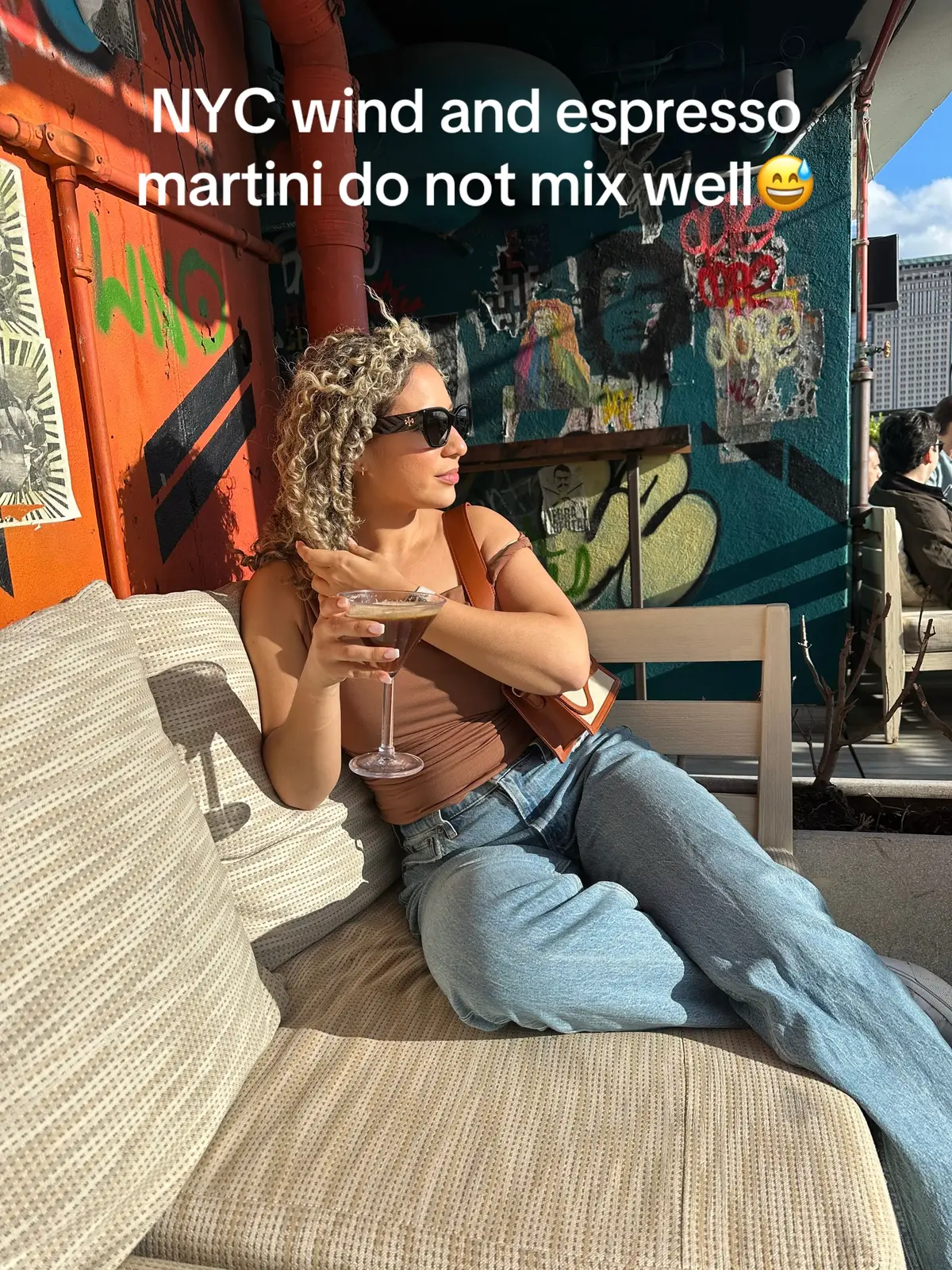 It was SO windy i still think i smell like coffee😭 RIP TO MY PURSE 🥺 #nyc #windy #espressomartini 