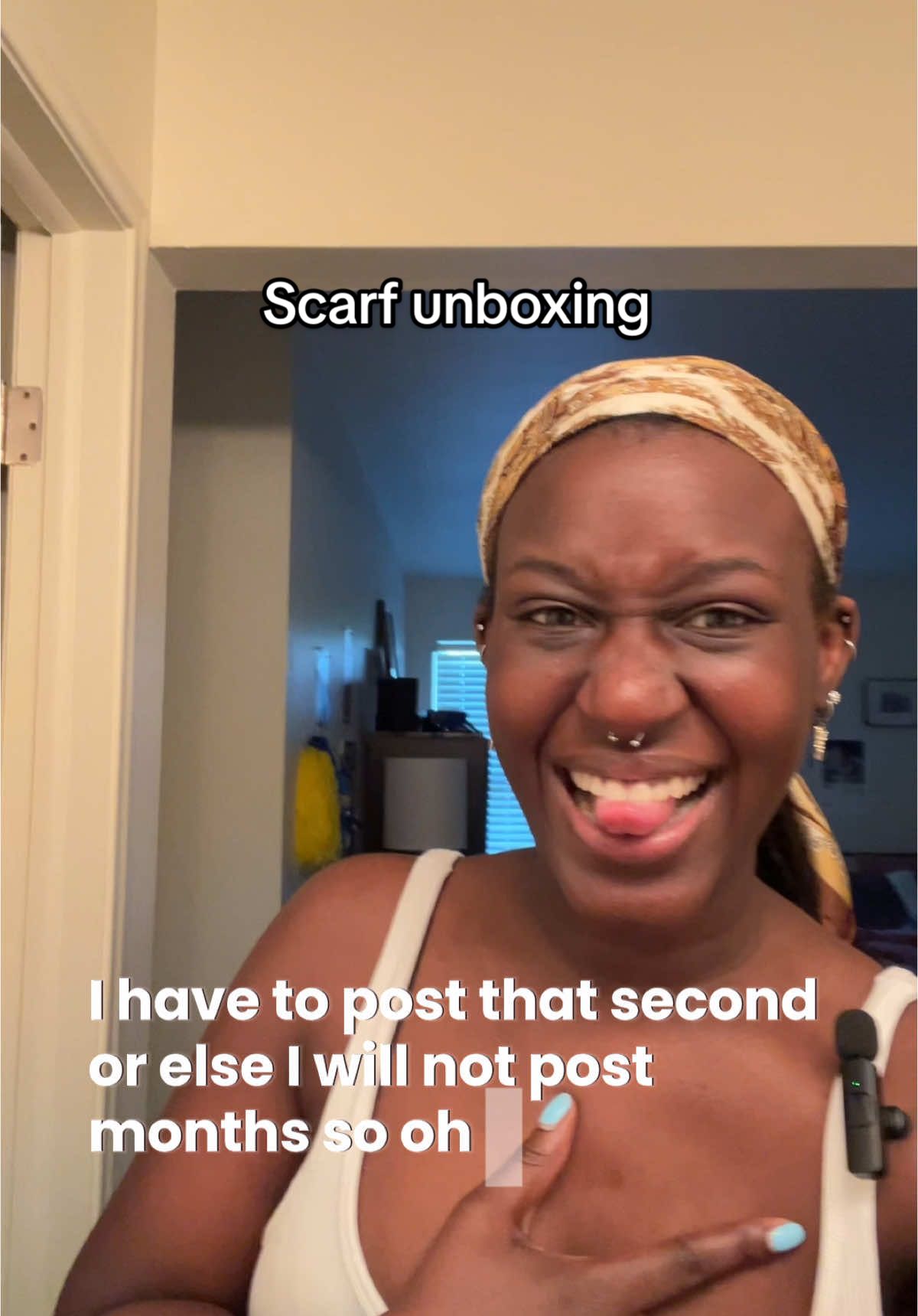 @miyahjohnson lowkey obsessed with these scarves 😚