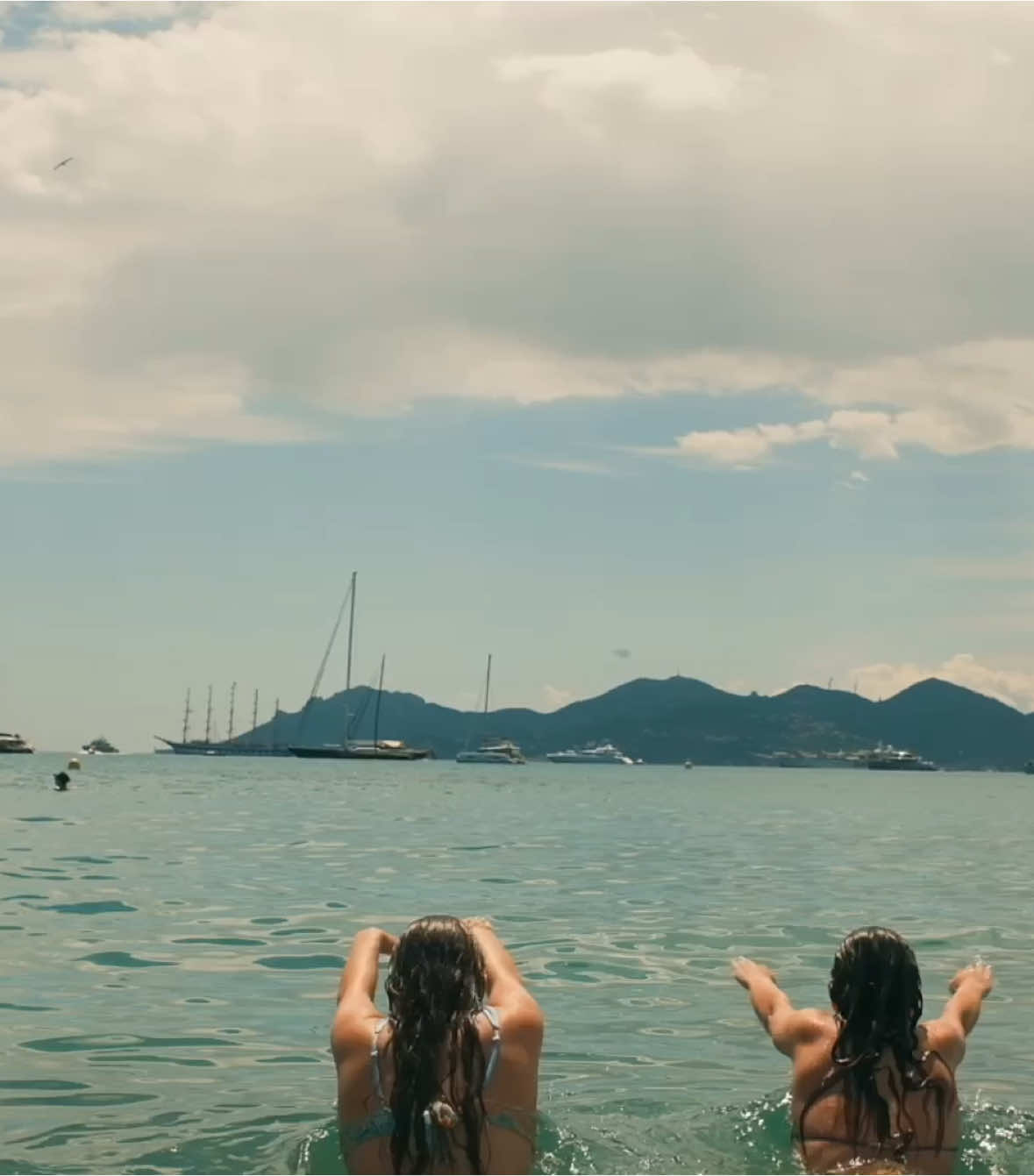 a little Cannes vlog filmed on my fuijifilmx100vi #fuijifilmx100vi #cannes #tripvlog 