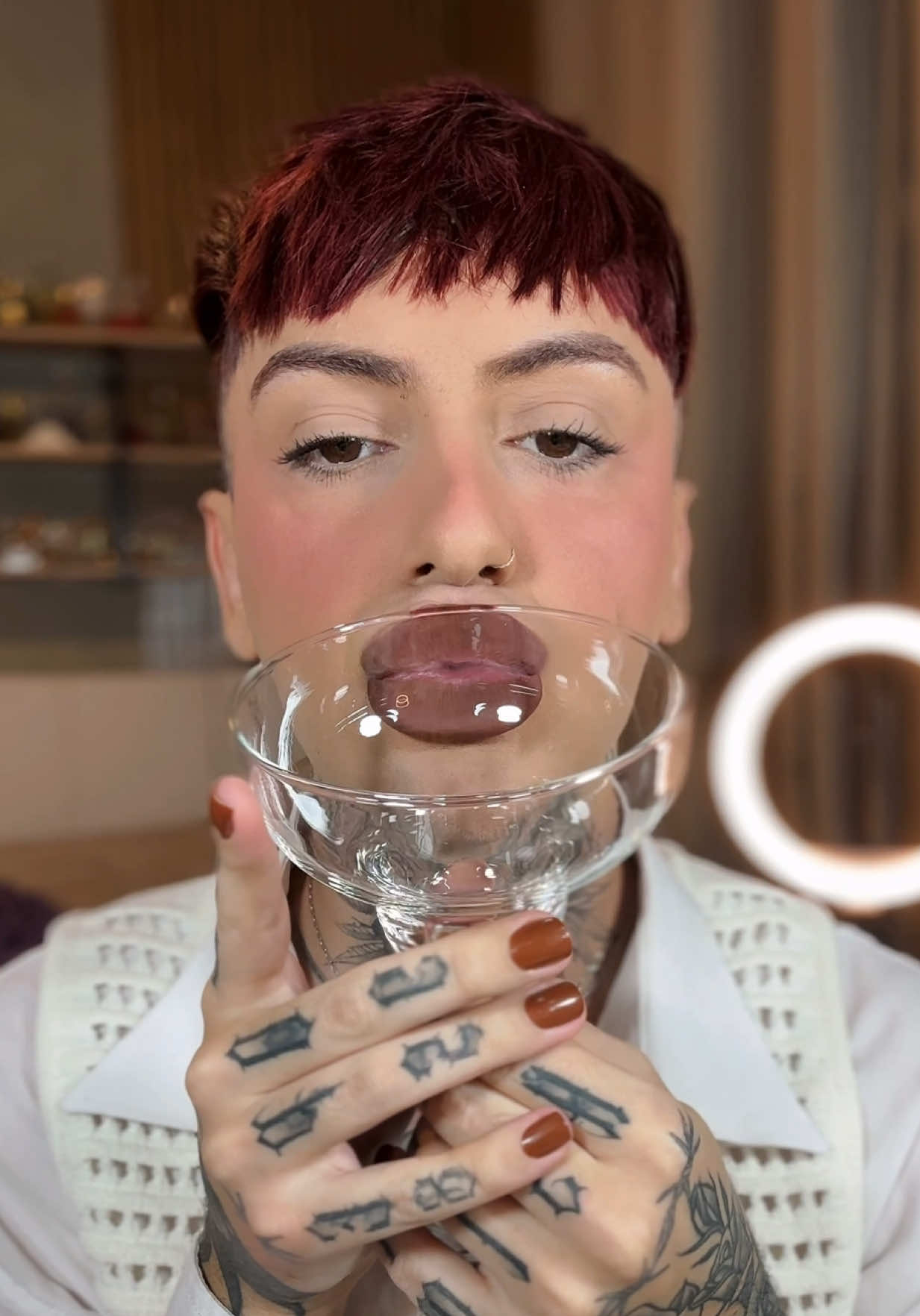BATOM QUE NÃO TRANSFERE DE 10 REAIS! 😱 esse é o creamy matte da ruby rose, juro quero todas as cores! É PERFEITO!  #makeup #batom #rubyrose #matte #dicasdemake #review ib: @Angélica Silva 