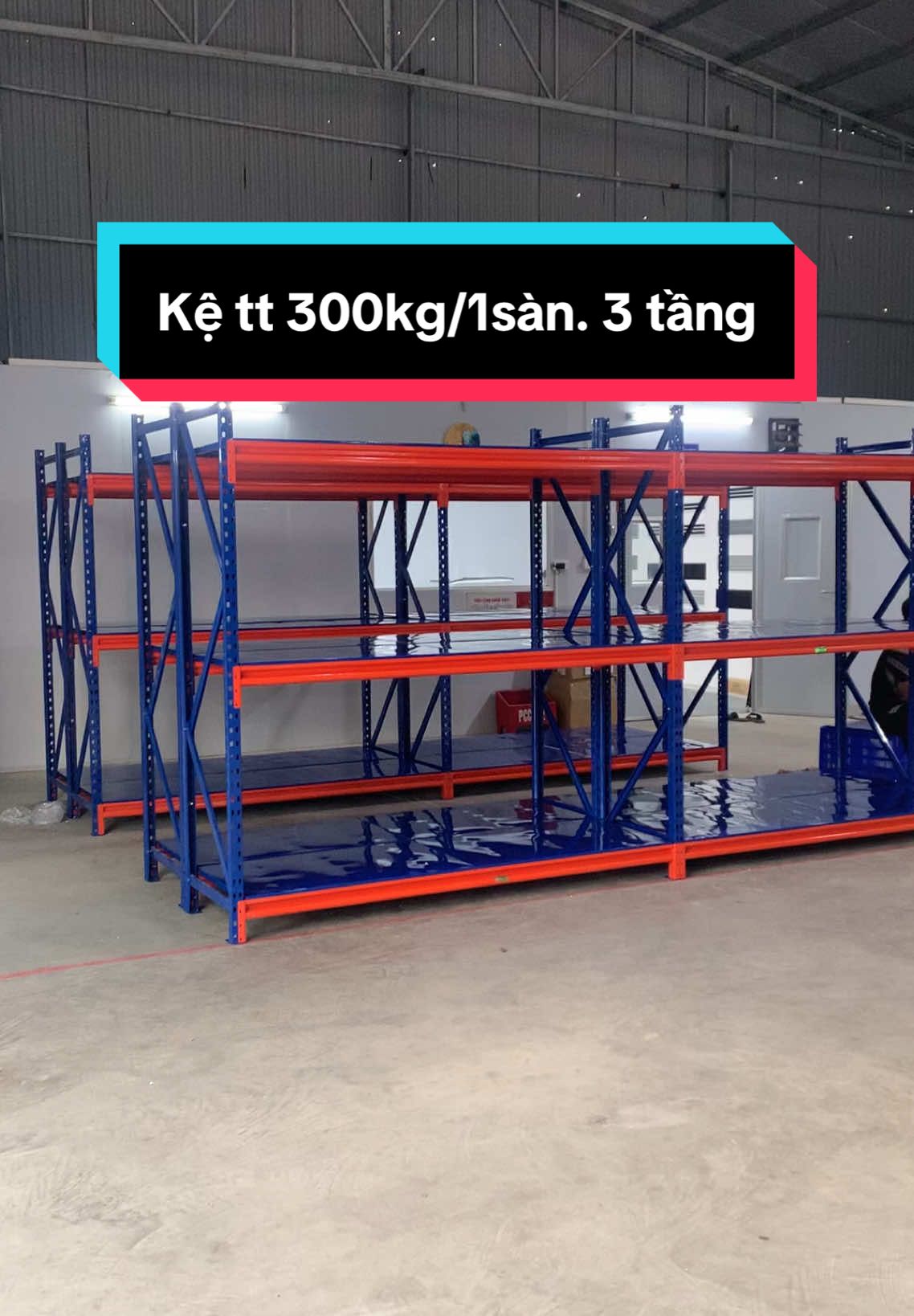 Kệ trung tải C2000 x D2000 x R600 3 tầng. Tải 300kg/1sàn
