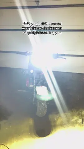 I have barely been able to see after 30 minutes of recording this video😭😭 ##wheels4real##fyp##minibike##headlights##karrens##bright