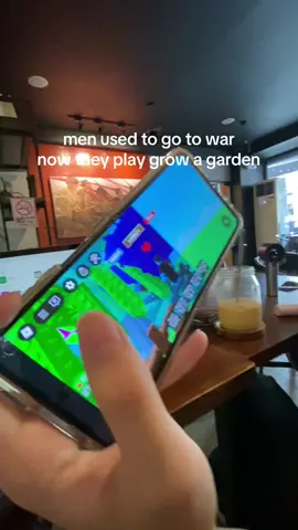 explain pa yan cia!😭  #growagarden #roblox #brainrot #whatthehell #fyp #whatthehelly #foryou 