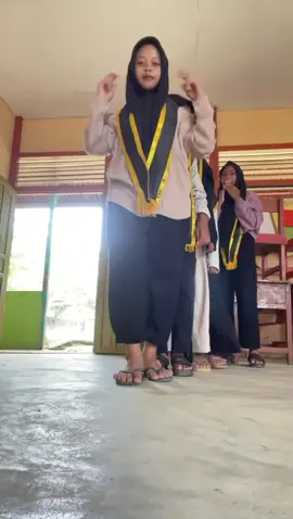 beda tempat nya😖