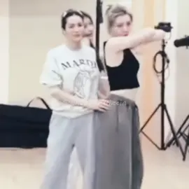 I need to do this trend for Lingorm #LingOrm #หลิงออม #linglingkwong #ormkornnaphat #ออมกรณ์นภัส #fancam #arianagrande #viral #edit #fyp #foryou @Lingling Kwong @ออมออมเอง:^D 