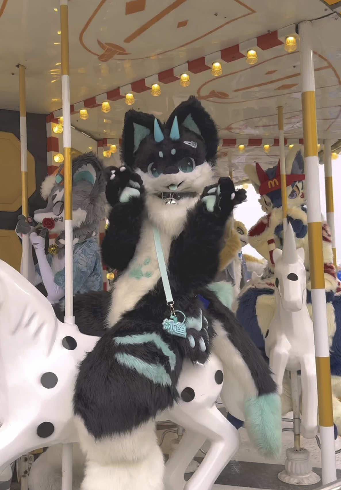 Carousel full of cuties! #furry #fursuit #furryfandom #福瑞 #kemono #kemonofursuit #carousel 