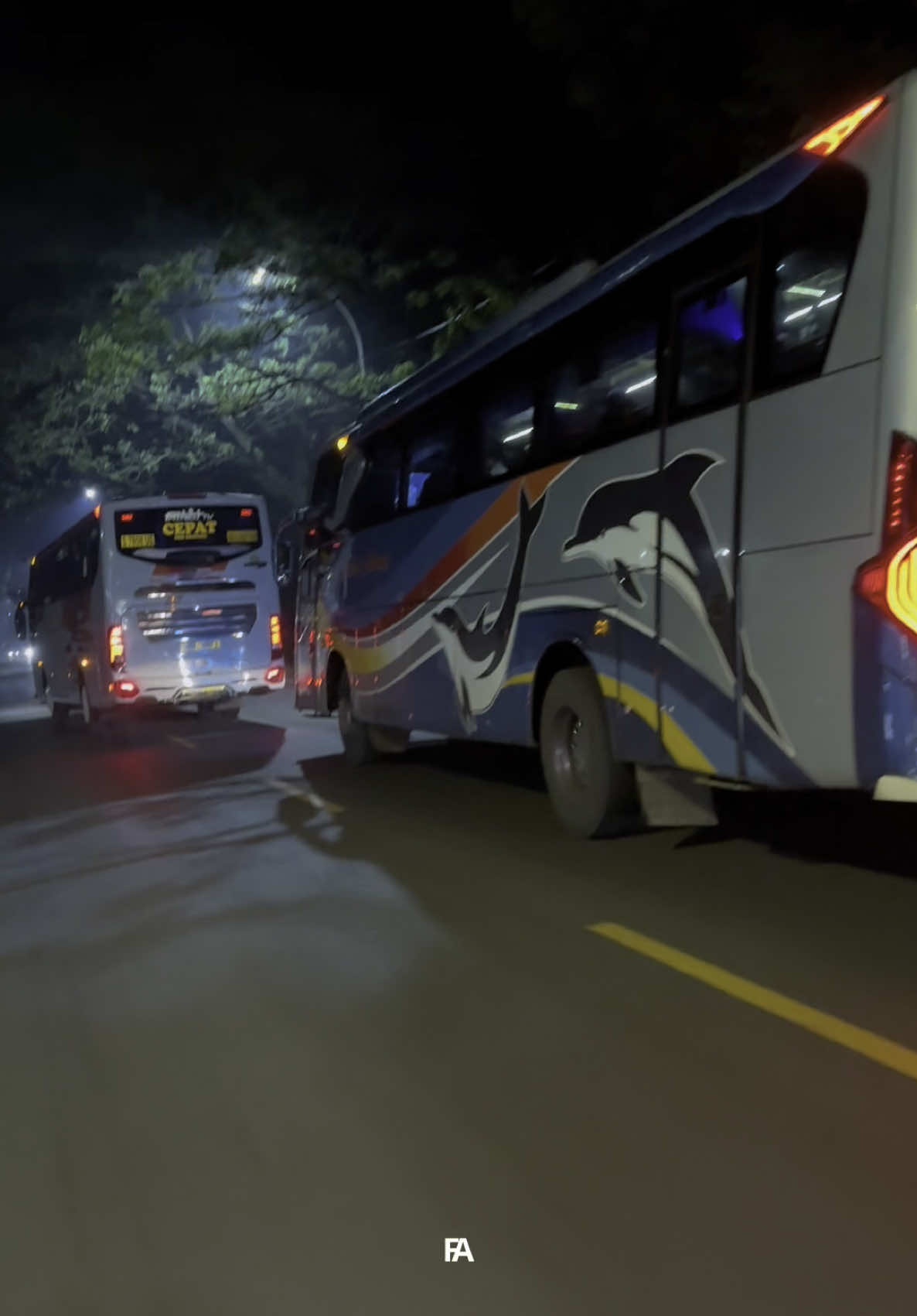 Nganjuk Satu Arah - Yogyakarta masih jauh🚀 gandeng Semarangan Patas Sess dan Eka Wonosobo W 7435 UY Selendang Biru mode Ngoyak Mira di depannya🤣 #fedaaditya #fy #xyzbca #fypage #sumbergroup #sugengrahayu #sumberkencono #sumbergrouplovers🤗🐬 #sugengrahayugroup #sumberselamat #sumberselamat🐬 #w7435uy #selendangbiru @B R A N @imam fauzi @fauzi @🐬.74.Andri.hahoteam.35🐬 @𝙊 𝙕 𝙃 𝘼 𝙊 𝙕 𝙀 𝙉 𝙂 @𝙎𝙀𝙇𝙀𝙉𝘿𝘼𝙉𝙂 𝘽𝙄𝙍𝙐.co @Rovindaputra 