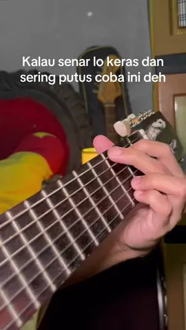 Senar enak untuk pemula #gitarpemula #senargitar #petikangitar #keranjangkuning #senarphilterlx #guitar #fingerstyle #laskarpelangi #nidji 