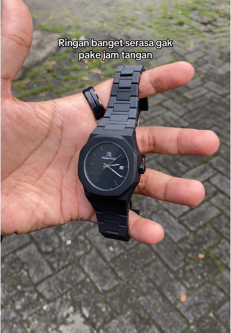 Saking ringannya .#fyp #jamtanganpria #philipericci #jamcasual 