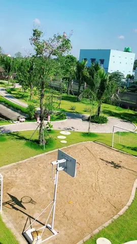 Có những nơi không cần nói gì nhiều, chỉ cần ngồi đó là thấy dễ chịu cả tâm hồn #trồngcây #vuonrauxanh #nhadepbinhchanh #xuhuong2025 #bophoveque 