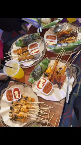 Emang ora olih apa nek di foto 🥲 #fyp #masukberanda #ngapak #madang #angkringan 