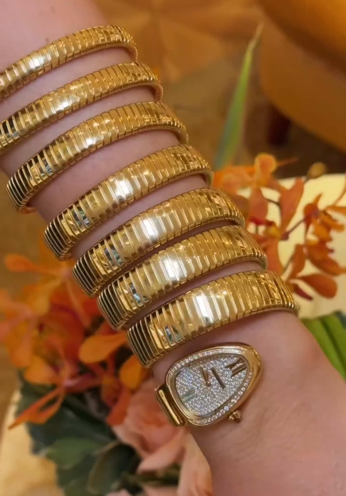 Does it even matter that it tells time? Bulgari's Serpenti Tubogas features a seven-twirl gold bracelet, bezel and dial with brilliant-cut diamonds, and is even water resistant to 3 ATM. The unique piece also merges two of the iconic house's most beloved symbols, the snake and the tubogas to evoke the sensual curves of a woman. Discover it for yourself here, at Bulgari at Bal Harbour Shops. #balharbourshops #bvlgari #bvlgariserpenti #jewelry #watches 